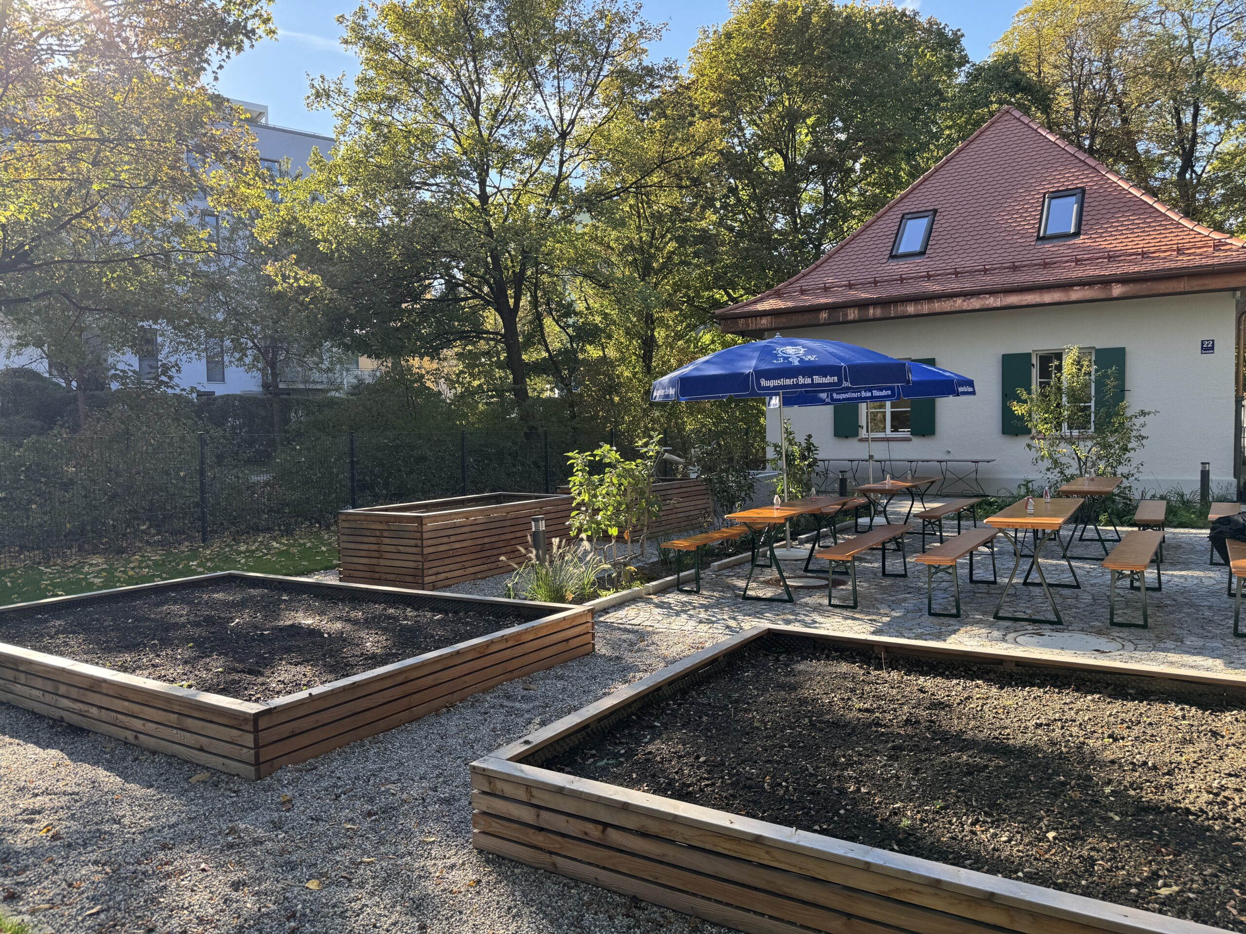 Aufnahme des "wärter_häuschen" im Bavariapark